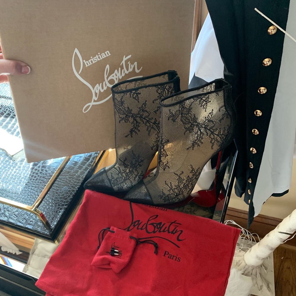 Louboutin Gipsybootie shoes heel sz 39 (u.s. sz 9)